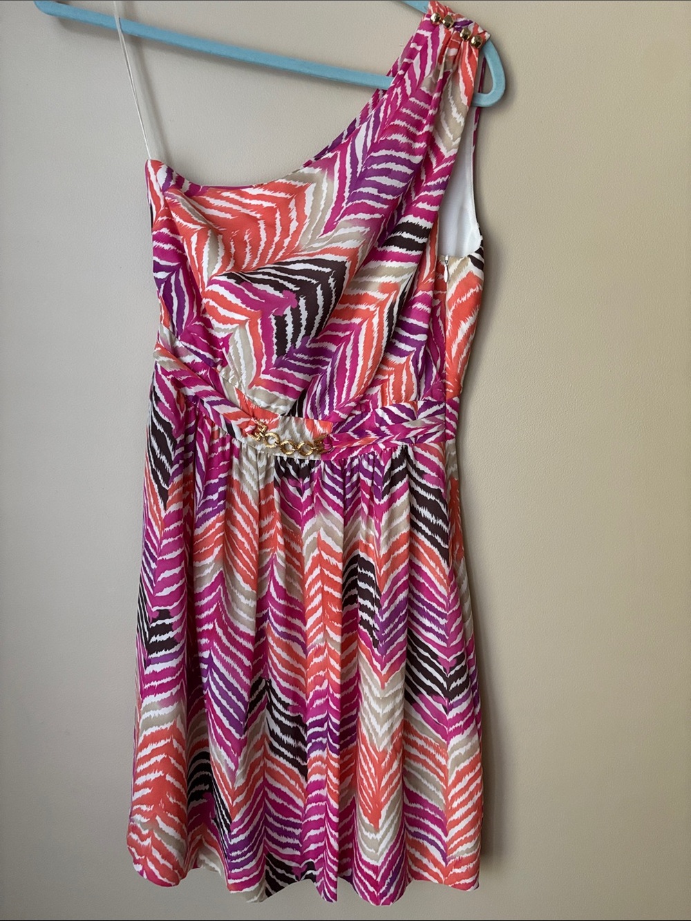 Trina Turk Pink Coral & Cream One Shoulder Women’s Dres w/ Gold Chain Detail-4